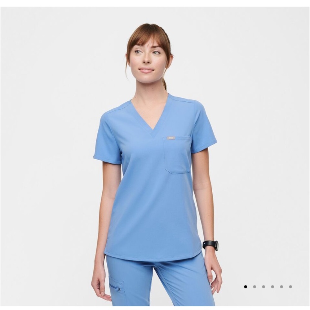 FIGS Catarina One-Pocket Top Ceil Blue